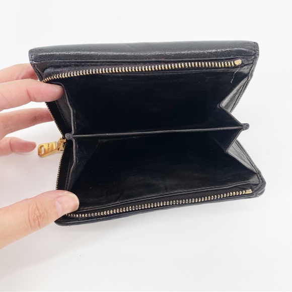 Miu Miu Nappa Matelasse Black Patent Leather Tri-Fold Flap Wallet - Picture 7 of 10